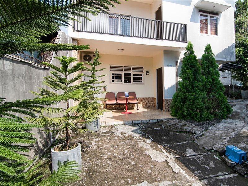 ホテル Kost Carmelia Syariah Baranangsiang ボゴール エクステリア 写真