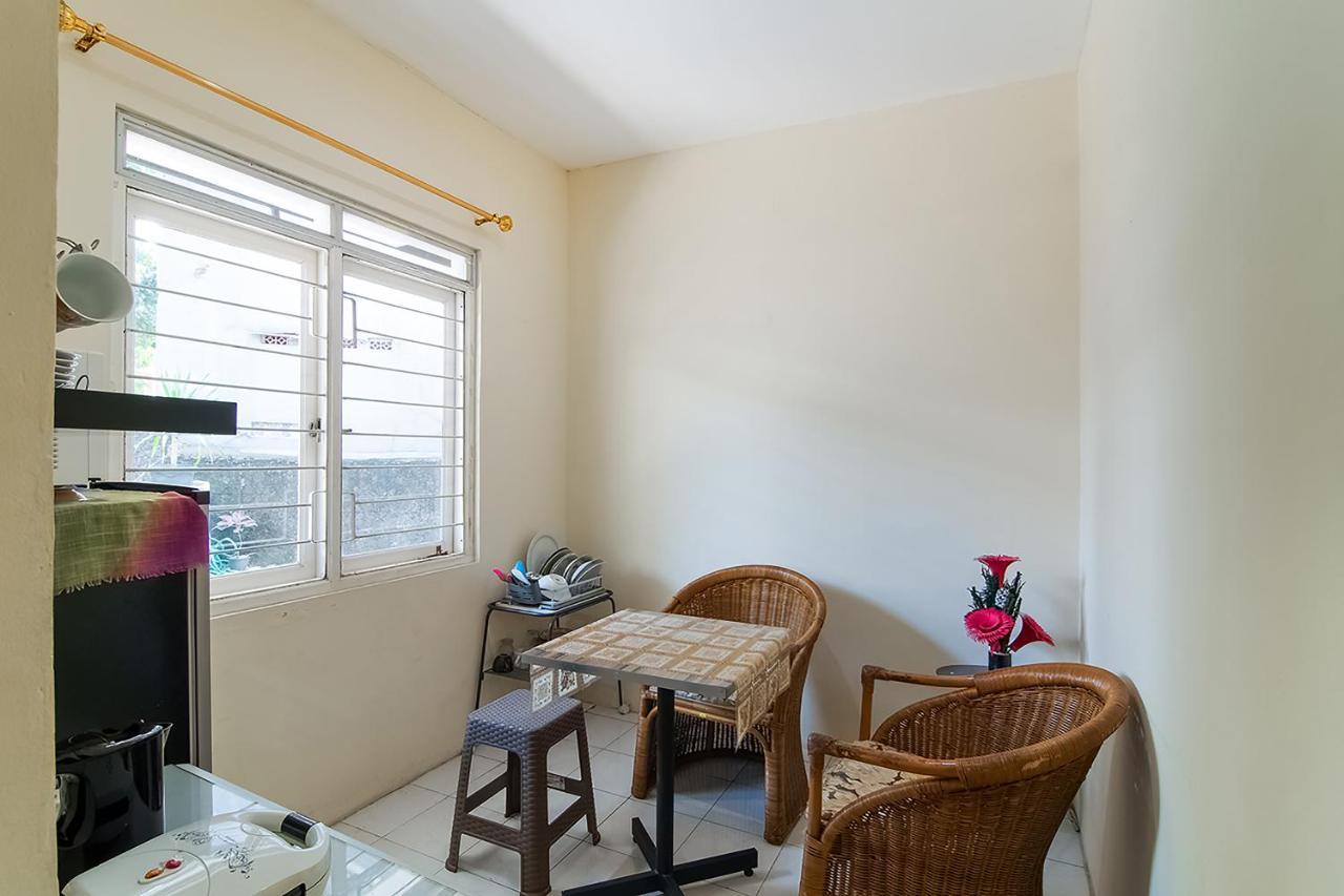 ホテル Kost Carmelia Syariah Baranangsiang ボゴール エクステリア 写真